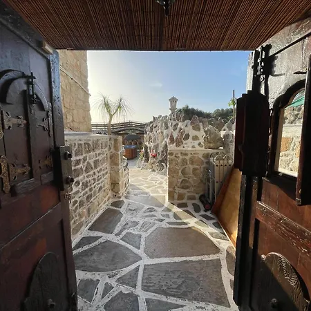 بيت للعطل بافوس أكوموديشين
