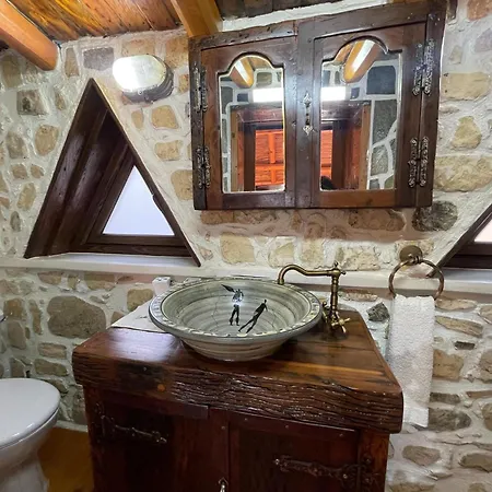 Vakantiehuis Luxury Village Retreat *
