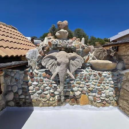 Luxury Village Retreat Holiday home *