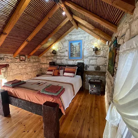 Luxury Village Retreat Holiday home *