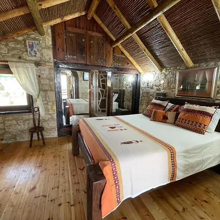 Luxury Village Retreat * Milia
