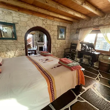 Luxury Village Retreat * Milia